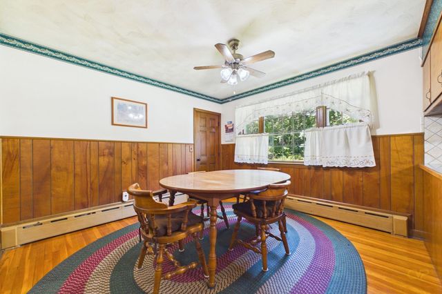 1541 N Hixville Rd, Dartmouth, MA 02747