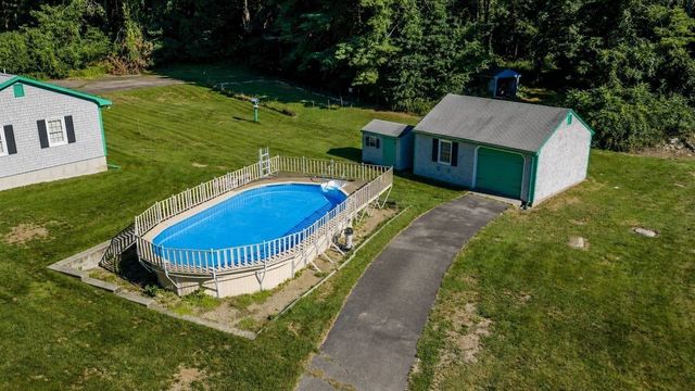 1541 N Hixville Rd, Dartmouth, MA 02747