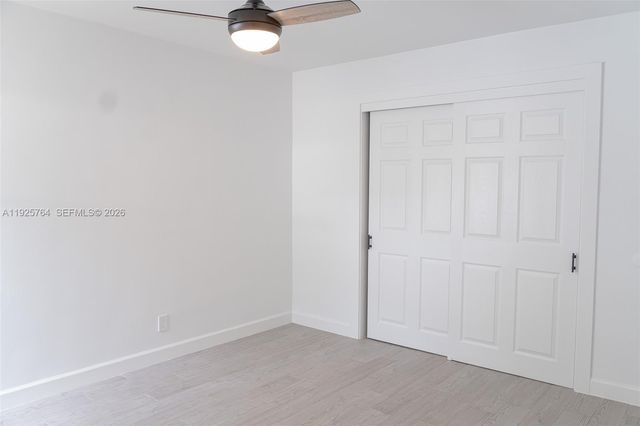 5464 NE 3rd Ave, Oakland Park, FL 33334