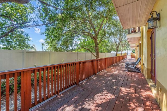 3330 LAS CAMPOS PLACE, Tampa, FL 33611