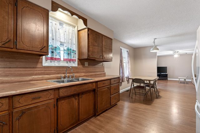 131 Poplar Springs Rd, Cookeville, TN 38506