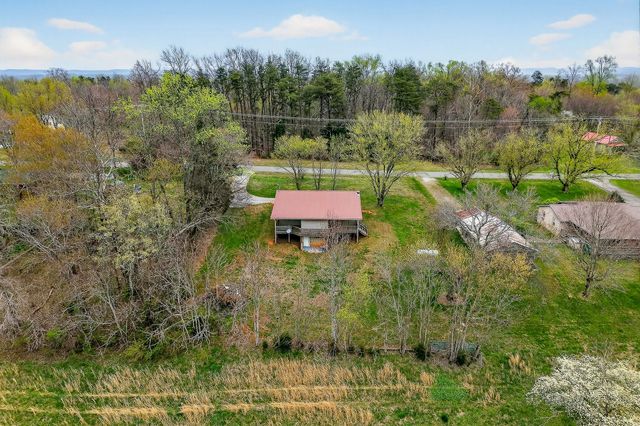 131 Poplar Springs Rd, Cookeville, TN 38506