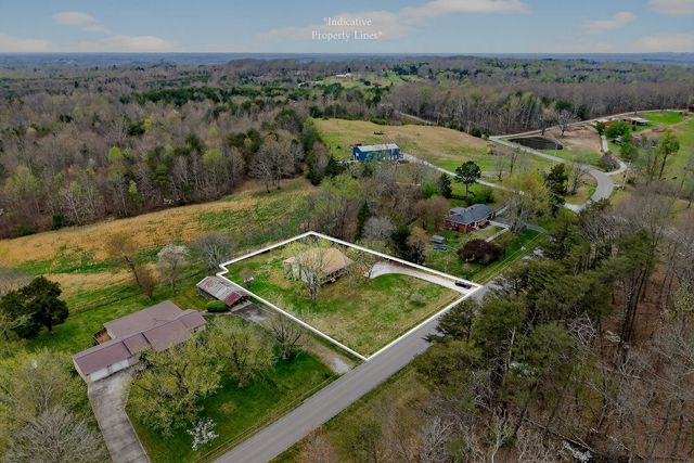 131 Poplar Springs Rd, Cookeville, TN 38506