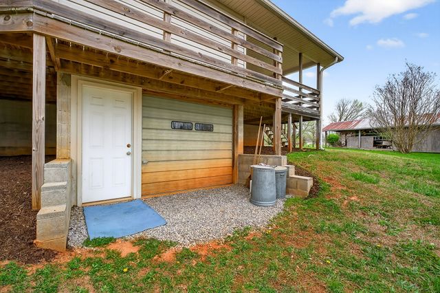131 Poplar Springs Rd, Cookeville, TN 38506