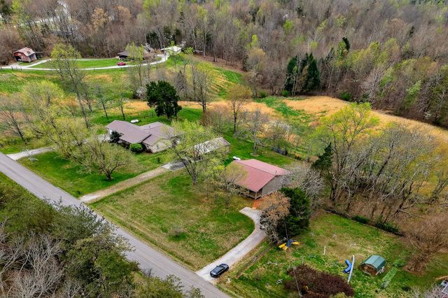 131 Poplar Springs Rd, Cookeville, TN 38506