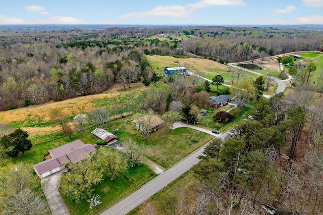 131 Poplar Springs Rd, Cookeville, TN 38506
