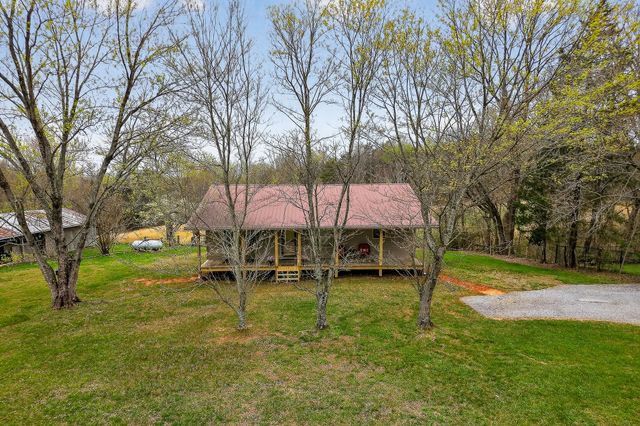 131 Poplar Springs Rd, Cookeville, TN 38506