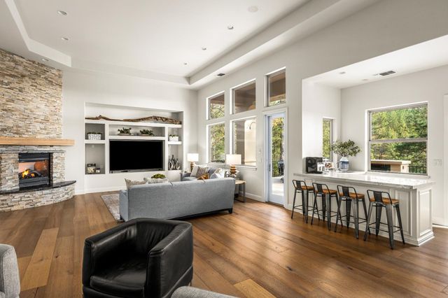 16301 Winchester Club Dr, Meadow Vista, CA 95722