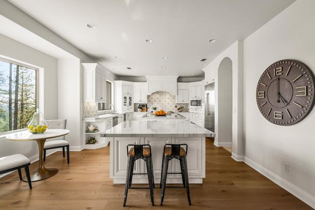 16301 Winchester Club Dr, Meadow Vista, CA 95722