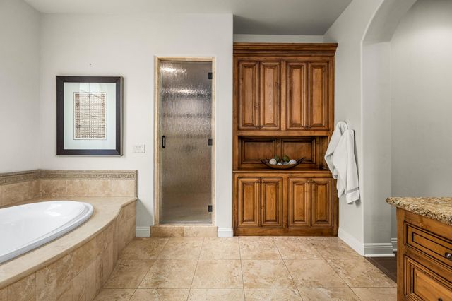 16301 Winchester Club Dr, Meadow Vista, CA 95722