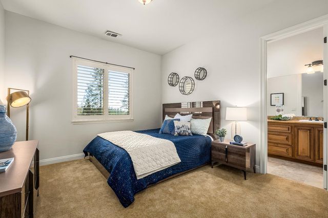 16301 Winchester Club Dr, Meadow Vista, CA 95722