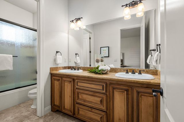 16301 Winchester Club Dr, Meadow Vista, CA 95722