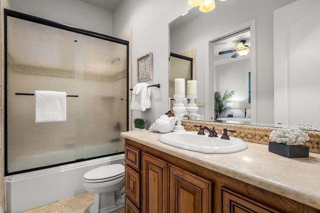 16301 Winchester Club Dr, Meadow Vista, CA 95722