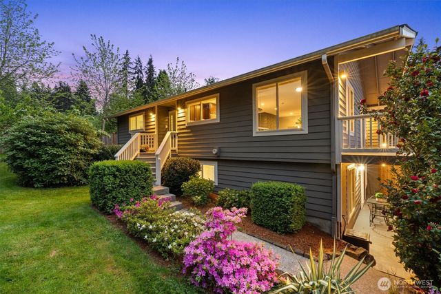 15919 NE 84th Avenue NE, Kenmore, WA 98028