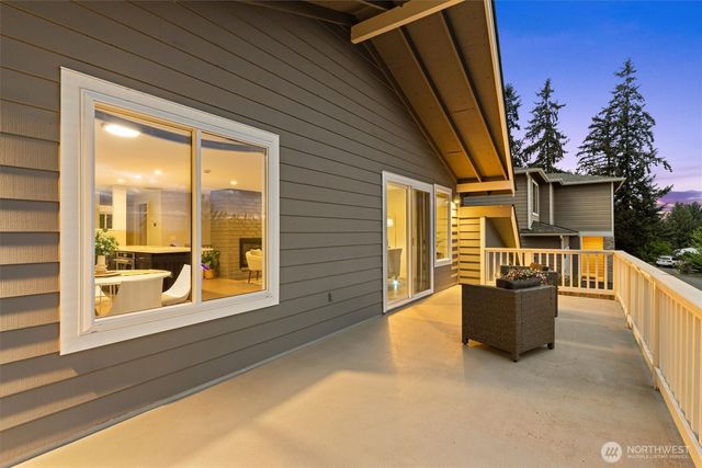 15919 NE 84th Avenue NE, Kenmore, WA 98028
