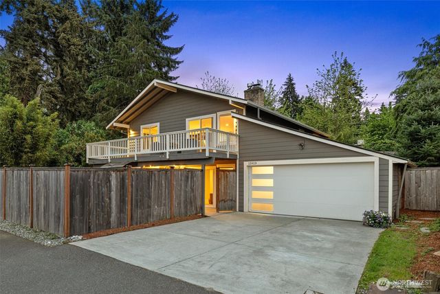 15919 NE 84th Avenue NE, Kenmore, WA 98028