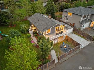15919 NE 84th Avenue NE, Kenmore, WA 98028