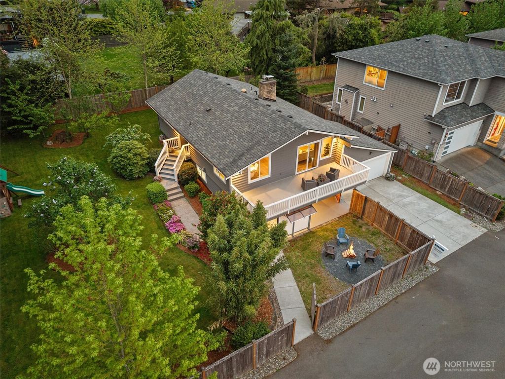 15919 NE 84th Avenue NE, Kenmore, WA 98028