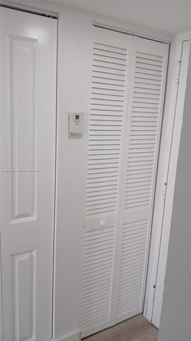 9682 Fontainebleau Blvd 312, Miami, FL 33172