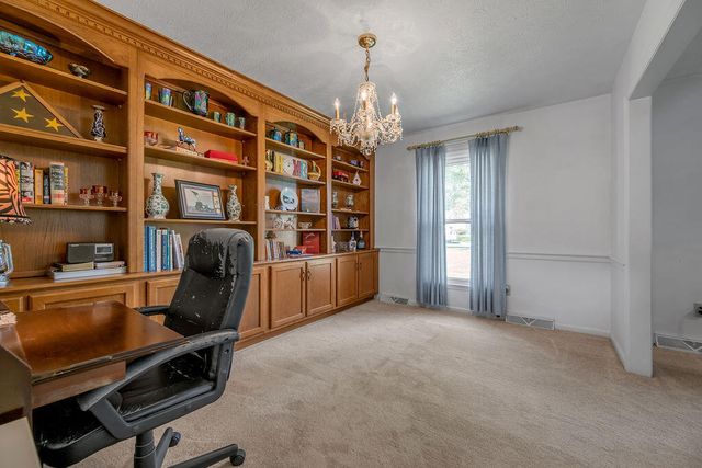 3336 Carriage Lane, Lexington, KY 40517
