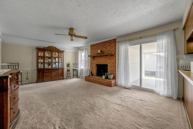 3336 Carriage Lane, Lexington, KY 40517