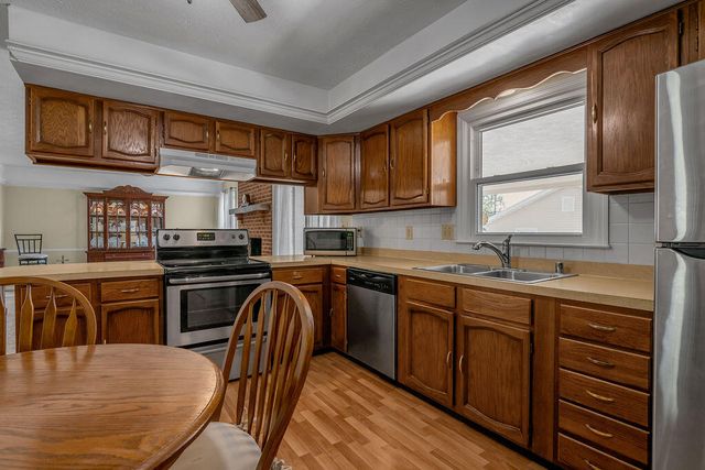 3336 Carriage Lane, Lexington, KY 40517