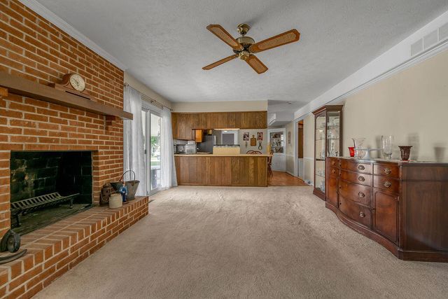 3336 Carriage Lane, Lexington, KY 40517