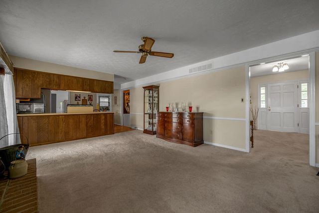 3336 Carriage Lane, Lexington, KY 40517