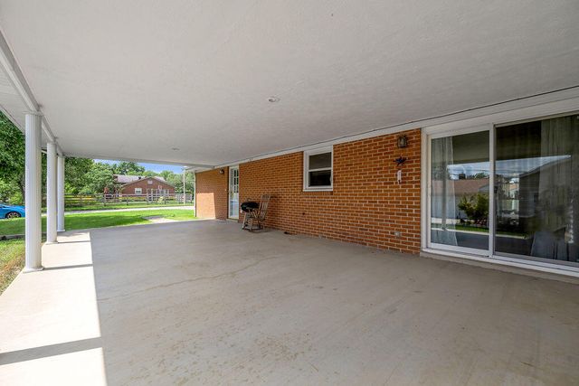 3336 Carriage Lane, Lexington, KY 40517