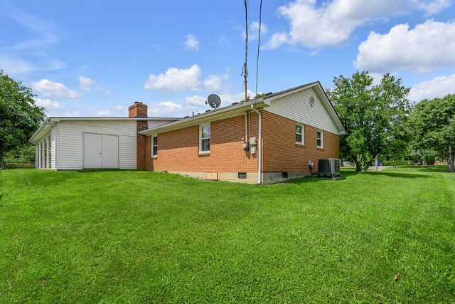3336 Carriage Lane, Lexington, KY 40517