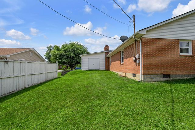3336 Carriage Lane, Lexington, KY 40517