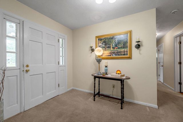 3336 Carriage Lane, Lexington, KY 40517