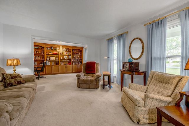 3336 Carriage Lane, Lexington, KY 40517