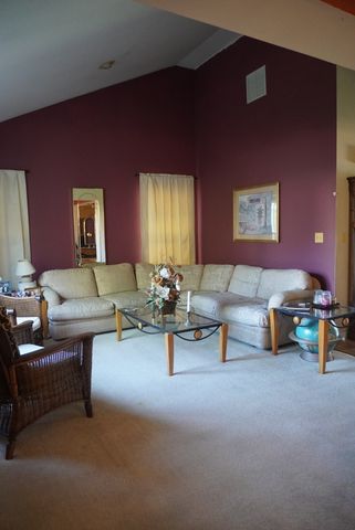 1310 York Drive, Carpentersville, IL 60110