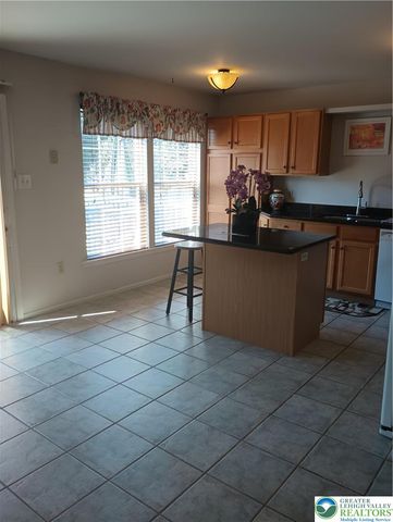 1590 Pinewind, Lower Macungie Twp, PA 18011