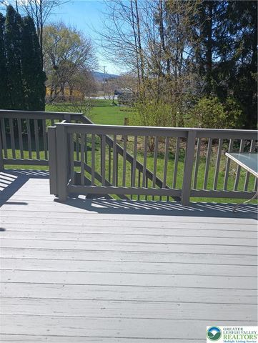 1590 Pinewind, Lower Macungie Twp, PA 18011