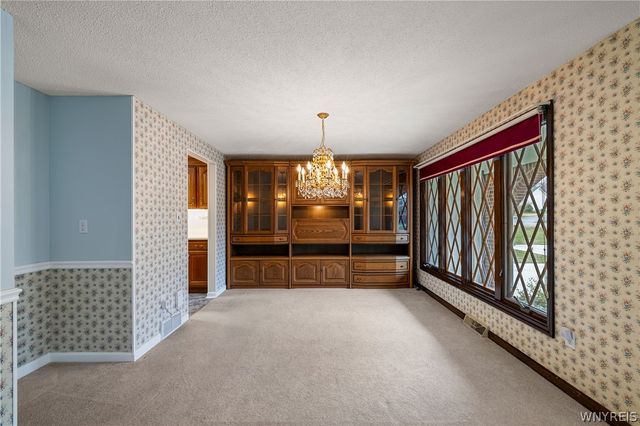 500 Elma Meadow Lane, Elma, NY 14059