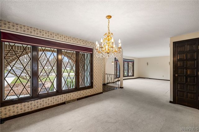 500 Elma Meadow Lane, Elma, NY 14059