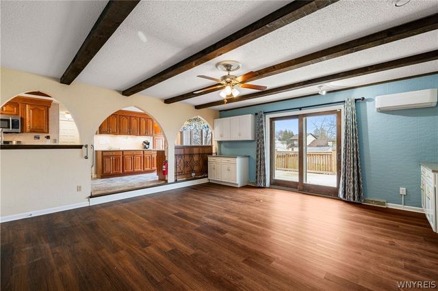 500 Elma Meadow Lane, Elma, NY 14059