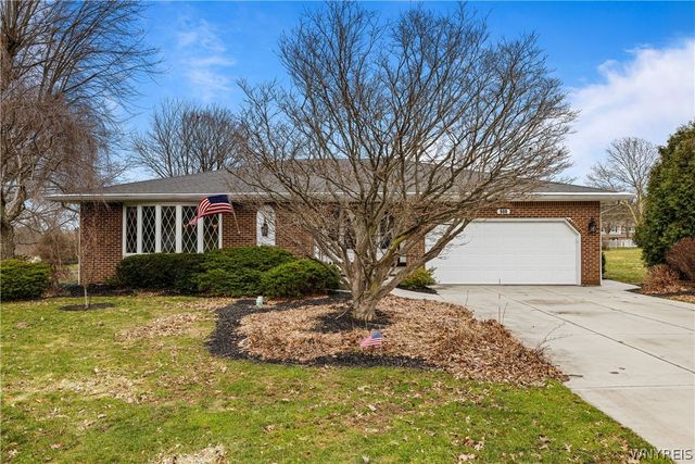 500 Elma Meadow Lane, Elma, NY 14059