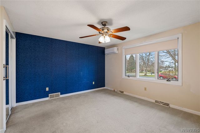 500 Elma Meadow Lane, Elma, NY 14059