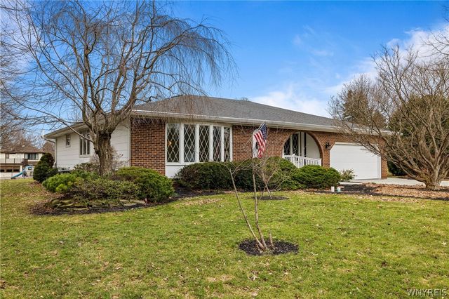 500 Elma Meadow Lane, Elma, NY 14059