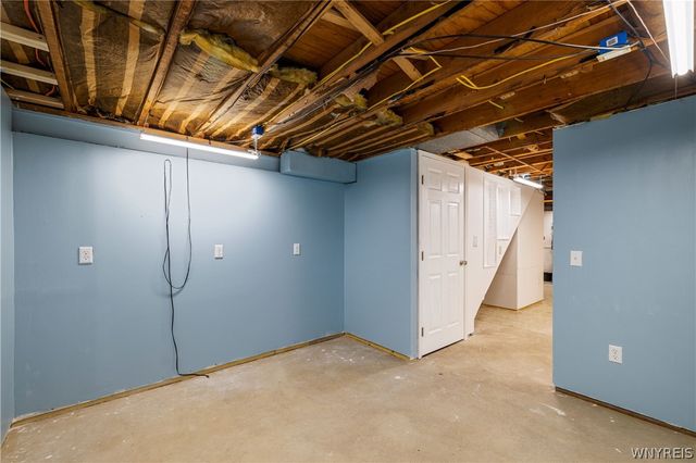 500 Elma Meadow Lane, Elma, NY 14059