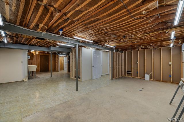 500 Elma Meadow Lane, Elma, NY 14059