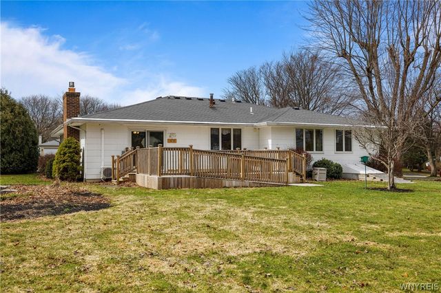 500 Elma Meadow Lane, Elma, NY 14059