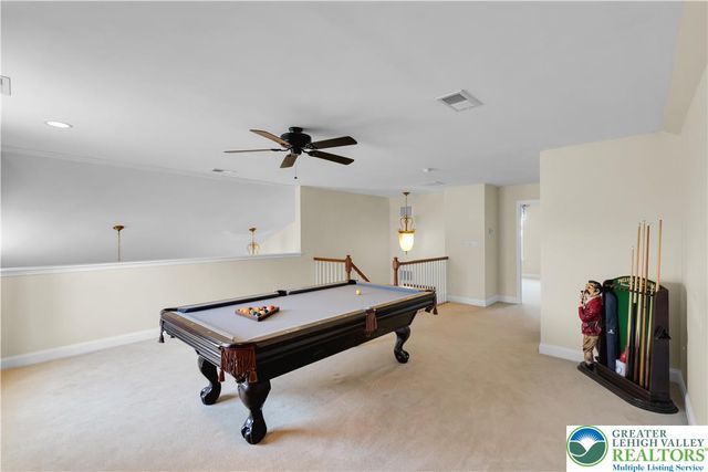 2088 Kingsview Road, Lower Macungie Twp, PA 18062
