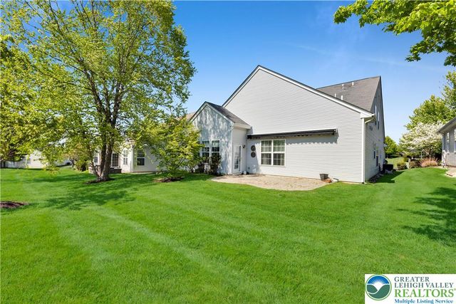 2088 Kingsview Road, Lower Macungie Twp, PA 18062
