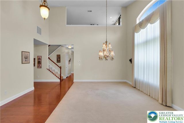 2088 Kingsview Road, Lower Macungie Twp, PA 18062