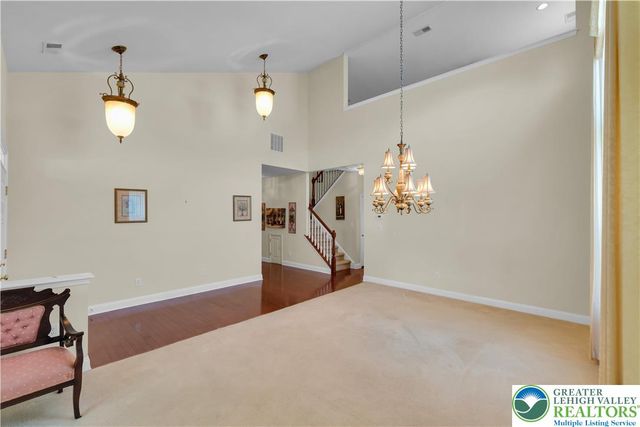 2088 Kingsview Road, Lower Macungie Twp, PA 18062