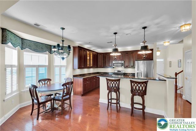 2088 Kingsview Road, Lower Macungie Twp, PA 18062